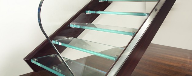 Лестницы со ступенями из стекла