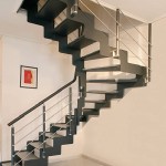 Классическая металлическая лестница