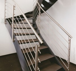 Металлическая лестница на тетивах N 4000, Гера